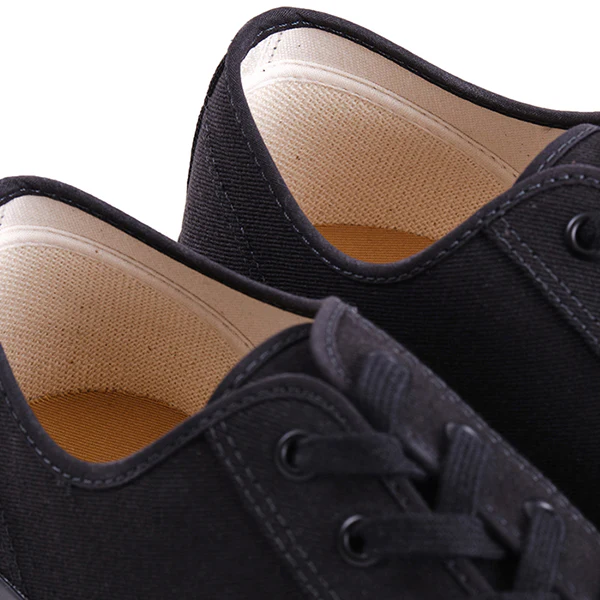 PRE-ORDER 2026 / JLB CHAMPION SNEAKERS / SOLID BLACK - Image 8