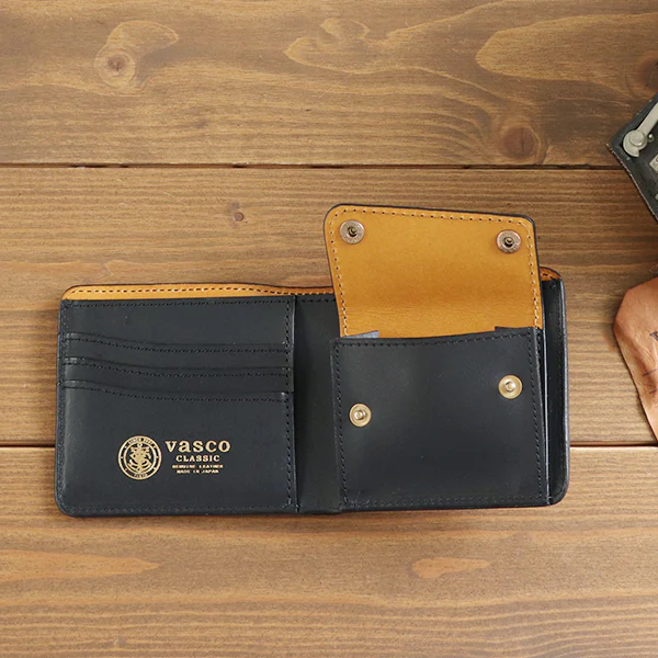 LEATHER SHORT WALLET / ITALIAN LEATHER - Image 4